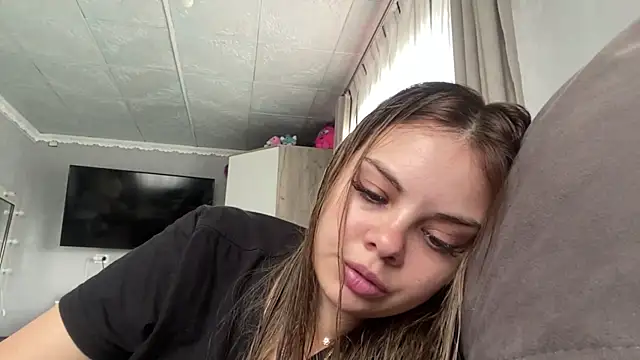 Snapshot of VivaDufficy chatting on July 22, 9:23 am VivaDufficy online show from July 22, 9:23 am