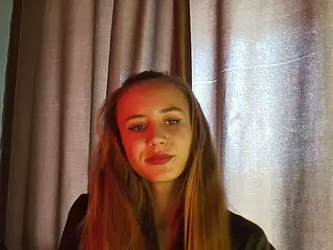 MyLittle Flame  online show from July 2, 12:33 pm