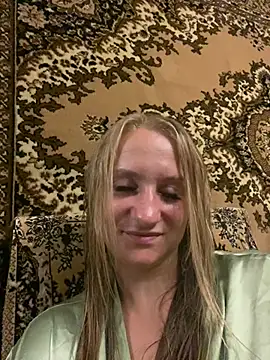 Snapshot of Emilia_ki chatting on August 5, 8:00 pm Emilia ki online show from August 5, 8:00 pm