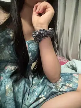 Snapshot of zzaml666 chatting on June 18, 1:59 pm zzaml666 online show from June 18, 1:59 pm