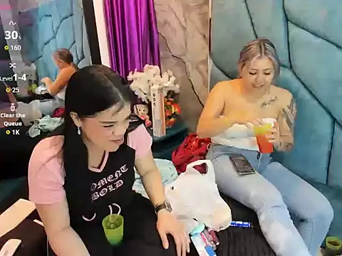 Samy Bitch online show from July 22, 1:58 pm