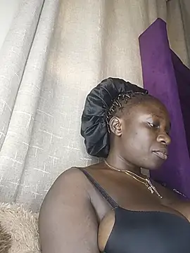 Snapshot of Sexxy_gettty chatting on July 12, 12:40 pm Sexxy gettty online show from July 12, 12:40 pm