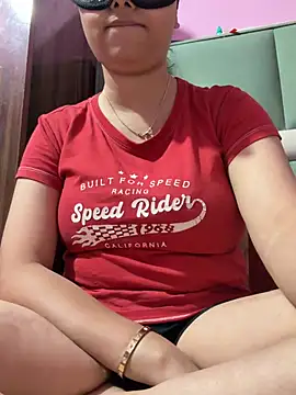 Snapshot of Devyani_ chatting on June 29, 7:47 pm Devyani online show from June 29, 7:47 pm