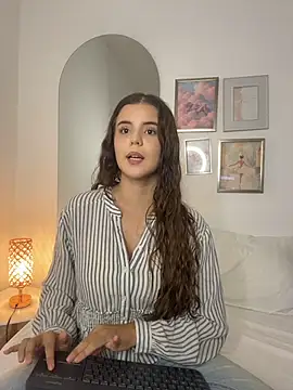 Snapshot of Isabellebotero chatting on July 3, 4:35 pm Isabellebotero online show from July 3, 4:35 pm