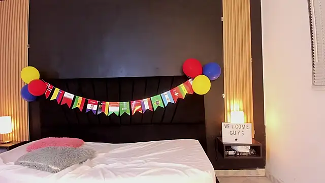 lunadoll18 online show from June 26, 4:06 am
