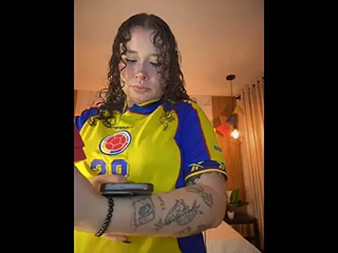 Snapshot of Doll_Ivy chatting on July 8, 3:00 am Doll Ivy online show from July 8, 3:00 am