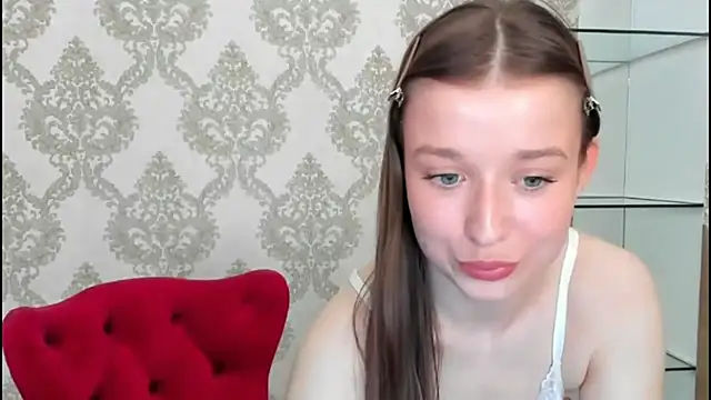 Snapshot of michelle_blus chatting on July 19, 6:33 pm michelle blus online show from July 19, 6:33 pm