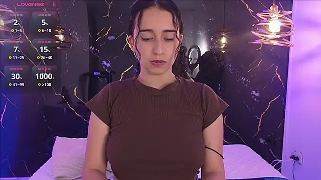 Snapshot of ZoeBlissX chatting on July 18, 11:47 am ZoeBlissX online show from July 18, 11:47 am