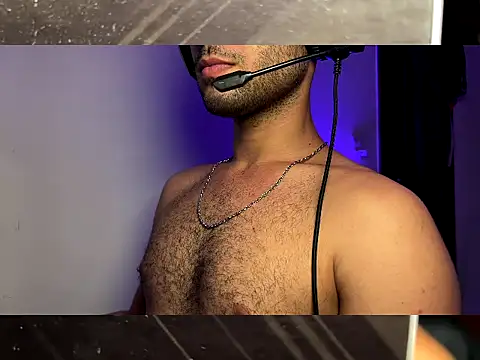 Snapshot of LEVIAVILA chatting on June 17, 3:53 am LEVIAVILA online show from June 17, 3:53 am