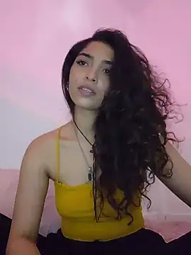 Snapshot of ooluchyferoo chatting on June 23, 7:12 pm ooluchyferoo online show from June 23, 7:12 pm