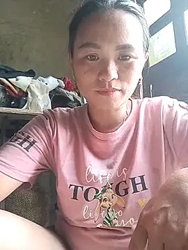 Snapshot of chychy113 chatting on June 27, 8:41 am chychy113 online show from June 27, 8:41 am