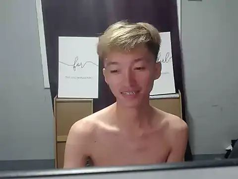 Snapshot of Fem_phiLboy69 chatting on July 23, 6:50 pm Fem phiLboy69 online show from July 23, 6:50 pm