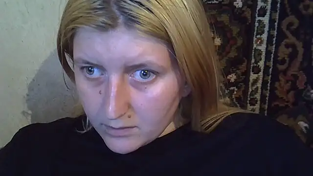 Snapshot of SofiaCharmi chatting on June 18, 2:23 am SofiaCharmi online show from June 18, 2:23 am