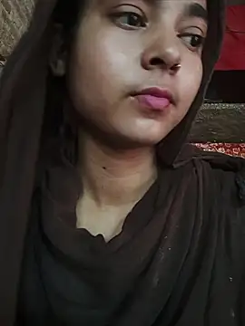 Snapshot of Simran_143 chatting on July 27, 4:41 am Simran 143 online show from July 27, 4:41 am