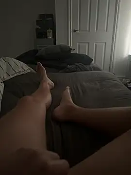 Snapshot of FeetMaster38 chatting on June 20, 6:27 am FeetMaster38 online show from June 20, 6:27 am
