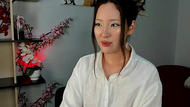 Snapshot of Lillie_sunn chatting on June 21, 10:01 pm Lillie sunn online show from June 21, 10:01 pm