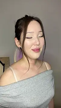 Snapshot of Lillie_sunn chatting on July 21, 10:50 am Lillie sunn online show from July 21, 10:50 am