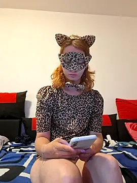 Snapshot of KociciZena01 chatting on June 26, 7:51 pm KociciZena01 online show from June 26, 7:51 pm