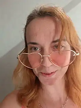 Snapshot of KociciZena01 chatting on July 10, 12:30 pm KociciZena01 online show from July 10, 12:30 pm