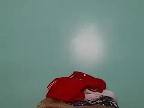Snapshot of Lightskinbae chatting on June 27, 12:22 pm Lightskinbae online show from June 27, 12:22 pm
