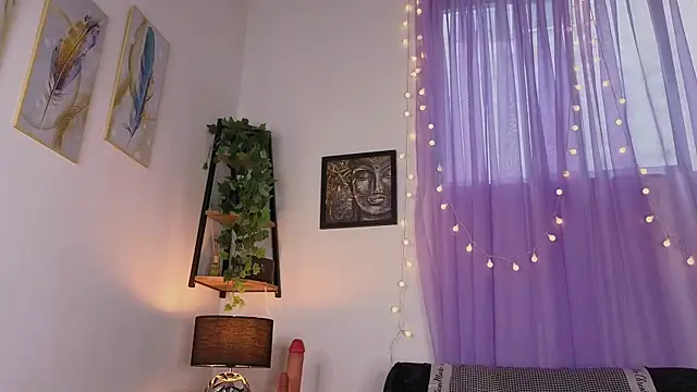 Snapshot of kyliesweet26 chatting on July 6, 8:33 pm kyliesweet26 online show from July 6, 8:33 pm
