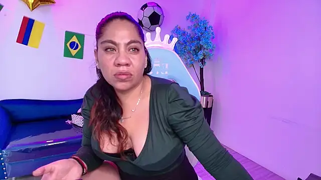 Snapshot of Silvana_lane chatting on July 3, 7:20 pm Silvana lane online show from July 3, 7:20 pm