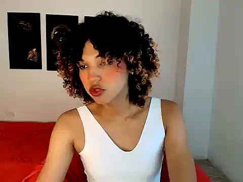 Snapshot of Elianisbigcock chatting on July 27, 1:51 pm Elianisbigcock online show from July 27, 1:51 pm