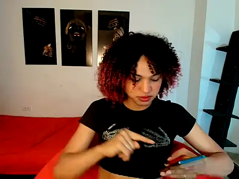 Snapshot of Elianisbigcock chatting on August 3, 3:05 pm Elianisbigcock online show from August 3, 3:05 pm