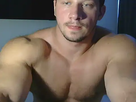 Snapshot of Body_777_ chatting on August 3, 9:04 am Body 777 online show from August 3, 9:04 am