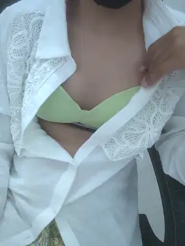 Snapshot of sushmita0 chatting on June 20, 2:03 am sushmita0 online show from June 20, 2:03 am