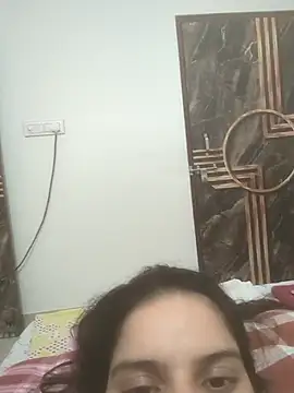 Snapshot of sushmita0 chatting on July 27, 10:11 am sushmita0 online show from July 27, 10:11 am