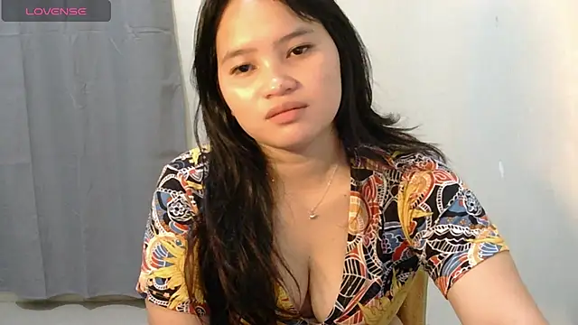 Fhwilloughbyxx online show from July 5, 12:23 pm