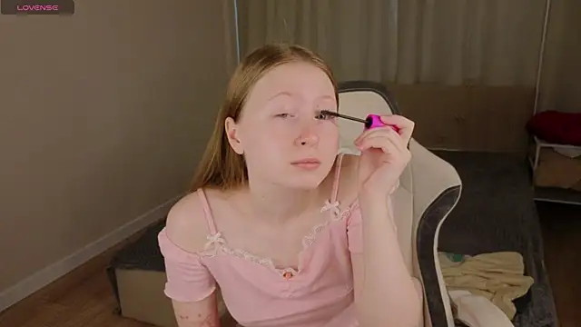 LiliTiny online show from July 10, 1:10 am