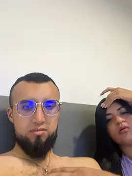 Snapshot of Dulcepecado_22 chatting on July 20, 3:32 am Dulcepecado 22 online show from July 20, 3:32 am
