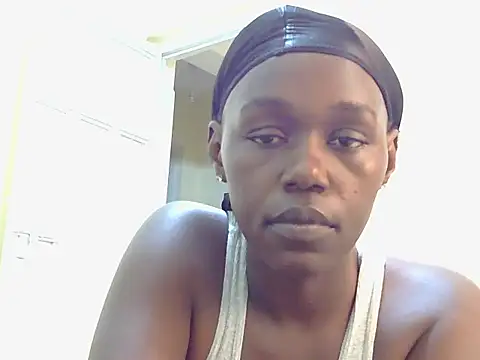 Snapshot of Heliosann chatting on July 5, 10:22 am Heliosann online show from July 5, 10:22 am