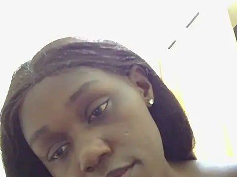 Snapshot of Heliosann chatting on July 7, 8:46 pm Heliosann online show from July 7, 8:46 pm