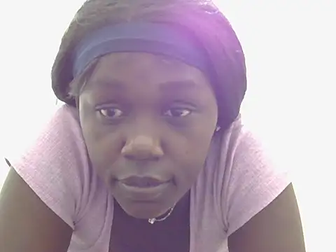 Snapshot of Heliosann chatting on July 14, 11:21 pm Heliosann online show from July 14, 11:21 pm