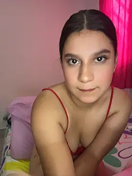 Snapshot of VictoriaSwann_ chatting on August 1, 2:05 pm VictoriaSwann online show from August 1, 2:05 pm