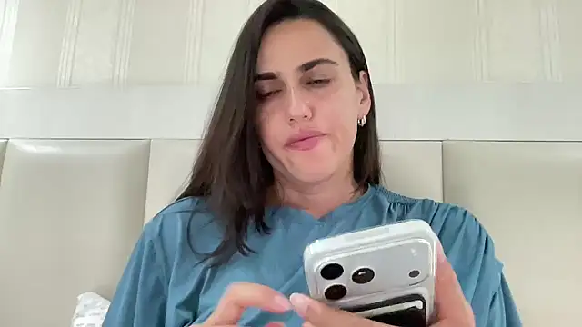 Snapshot of Rineliadi chatting on July 30, 3:11 pm Rineliadi online show from July 30, 3:11 pm