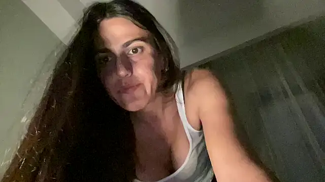 Snapshot of Rineliadi chatting on August 6, 5:04 pm Rineliadi online show from August 6, 5:04 pm