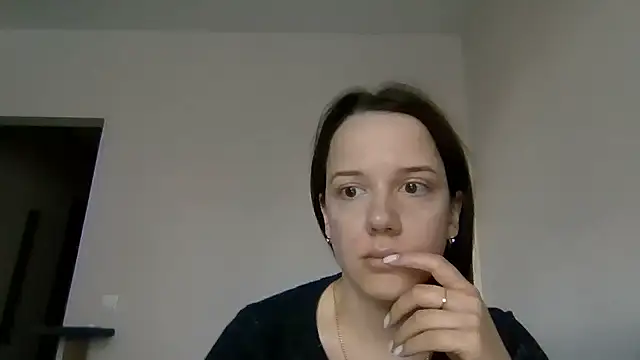 Snapshot of Nivella chatting on June 22, 12:02 pm Nivella online show from June 22, 12:02 pm