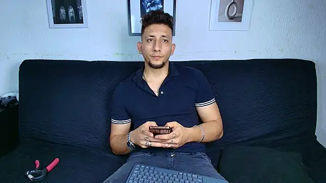 Snapshot of Sr_Maykol chatting on August 3, 9:04 am Sr Maykol online show from August 3, 9:04 am