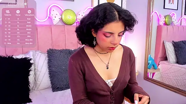 Snapshot of LUMINEVERLIGTH chatting on August 1, 7:24 pm LUMINEVERLIGTH online show from August 1, 7:24 pm