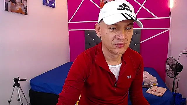 Snapshot of Cesirry_ chatting on July 22, 12:41 pm Cesirry online show from July 22, 12:41 pm