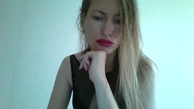 Snapshot of Nimetta chatting on July 10, 3:33 am Nimetta online show from July 10, 3:33 am