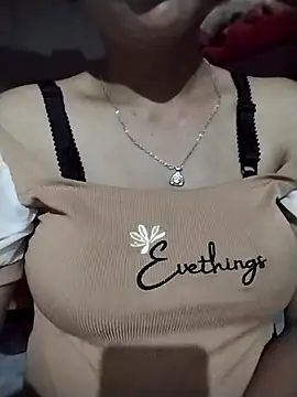 Snapshot of _Lynk_ chatting on July 14, 7:57 am Lynk online show from July 14, 7:57 am
