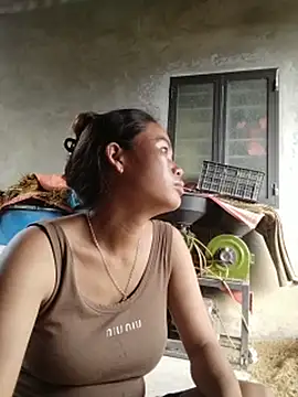 Snapshot of _Lynk_ chatting on August 3, 9:04 am Lynk online show from August 3, 9:04 am