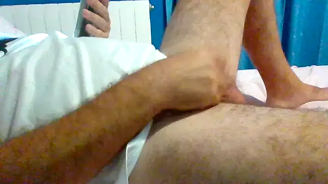 Snapshot of Afezma chatting on August 6, 4:58 am Afezma online show from August 6, 4:58 am