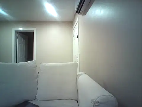 Snapshot of Nicks10in chatting on July 15, 3:56 am Nicks10in online show from July 15, 3:56 am