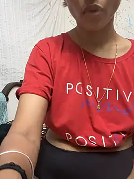 Snapshot of Romantic_couple69 chatting on July 25, 7:06 am Romantic couple69 online show from July 25, 7:06 am